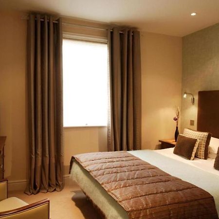 The George Hotel & Monty'S Cheltenham Quarto foto